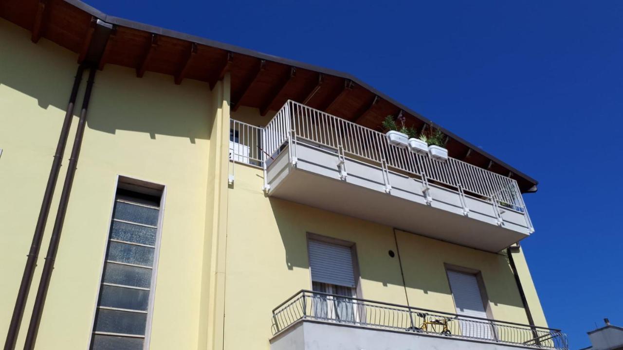 Casa Klimt Vicinissima Al Mare Parcheggio Privato Gratuito Se Disponibile Daire Pescara Dış mekan fotoğraf